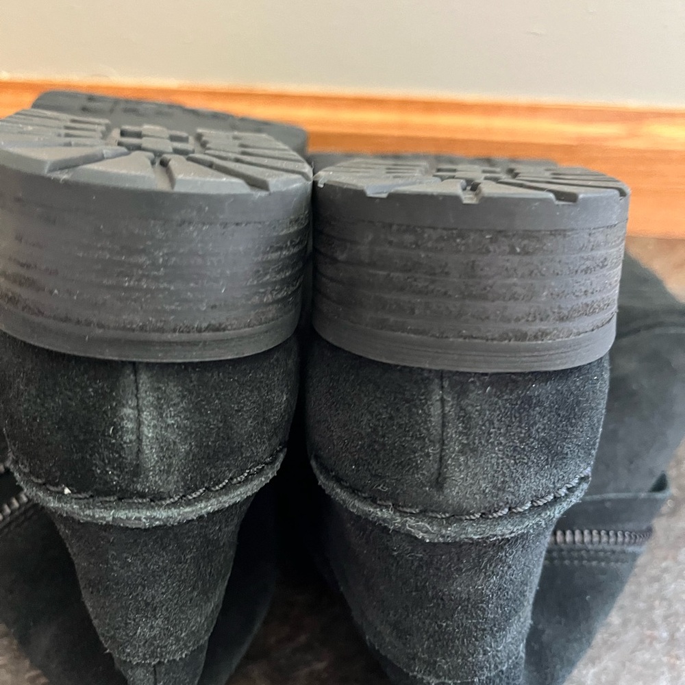 Women’s UGG Sorensen black suede tall zipper waterproof classic  boots. Size 9.5 - Picture 9 of 16